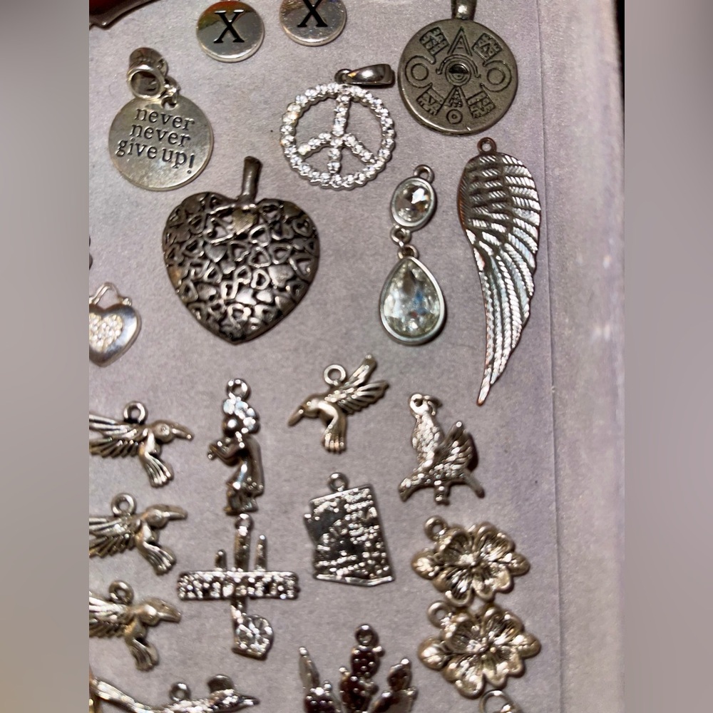 Bundle of 34 Silver Tone Charms. - Picture 5 of 9
